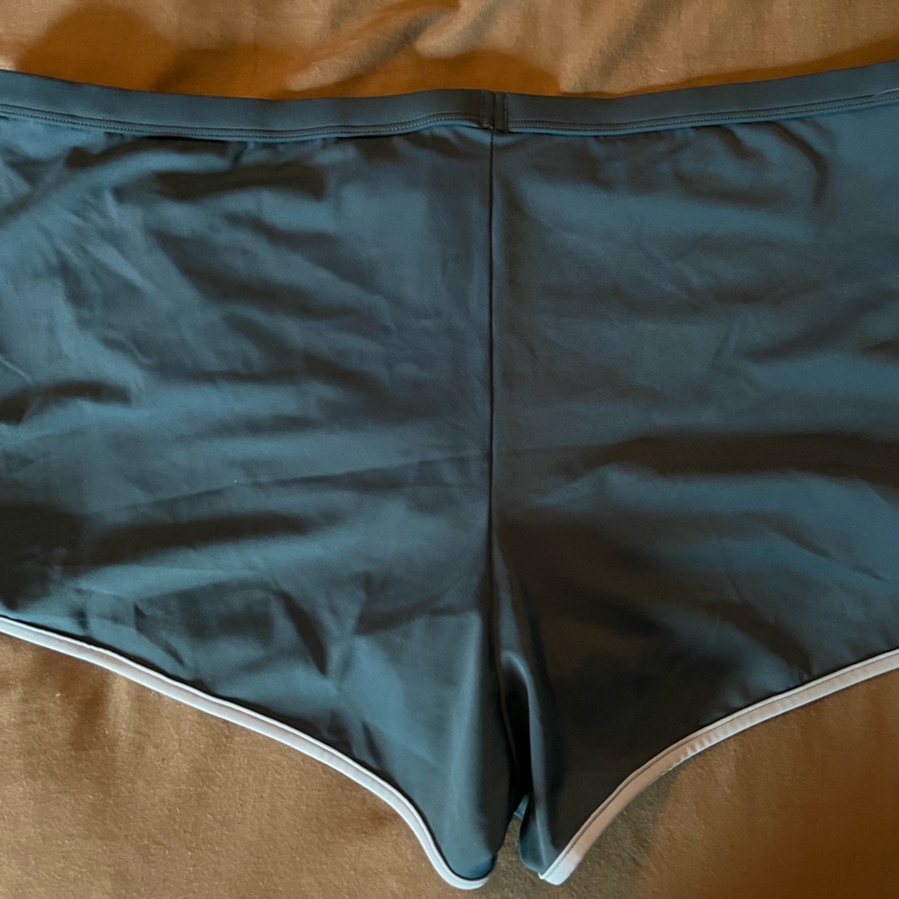 Boden swim boy short